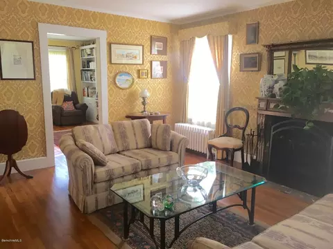 80 E Main St, Stockbridge, MA 01262 photo 9