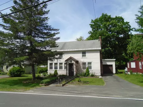 60 Tyringham Rd, Lee, MA 01238 photo 2