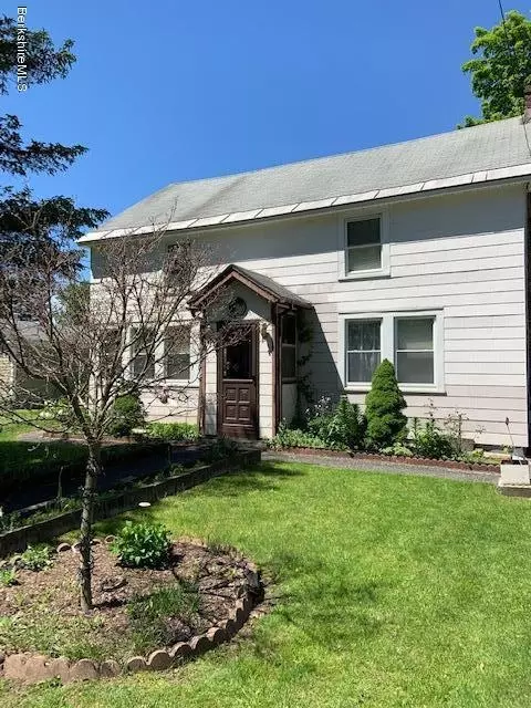60 Tyringham Rd, Lee, MA 01238 photo 3
