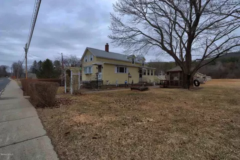 780 Greylock St, Lee, MA 01238 photo 2
