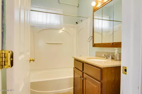 56 E Center St, Lee, MA 01238 photo 7