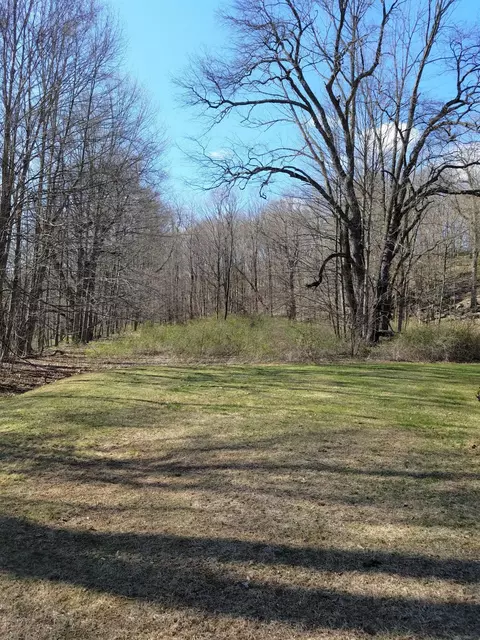 87 E Center St, Lee, MA 01238 photo 7