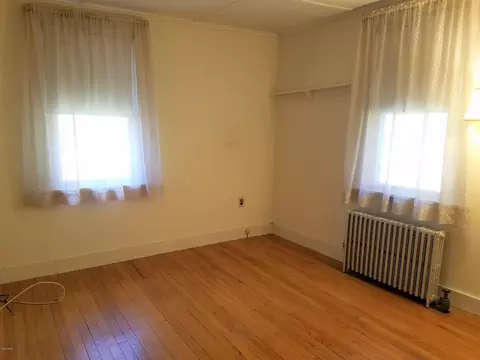 87 E Center St, Lee, MA 01238 photo 14