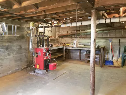 87 E Center St, Lee, MA 01238 photo 22