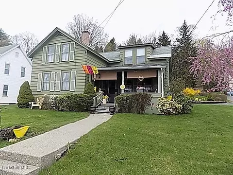 196 High St, Lee, MA 01238 photo 1