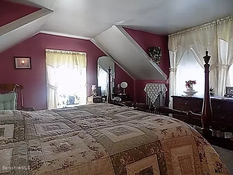 196 High St, Lee, MA 01238 photo 16