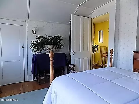 196 High St, Lee, MA 01238 photo 19