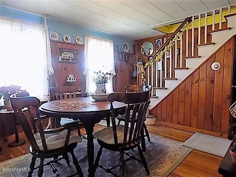 196 High St, Lee, MA 01238 photo 9