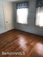 33 Monroe St, Pittsfield, MA 01201 photo 27