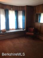 33 Monroe St, Pittsfield, MA 01201 photo 9