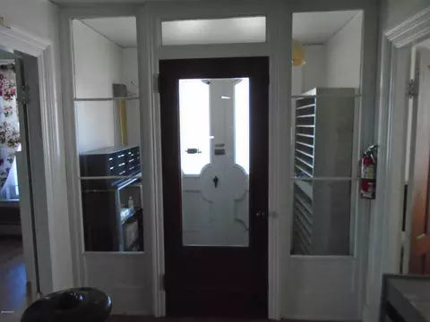 32 Park St, Lee, MA 01238 photo 10