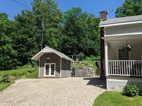 165 Silver St, Lee, MA 01238 photo 4