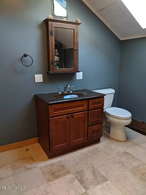 165 Silver St, Lee, MA 01238 photo 21