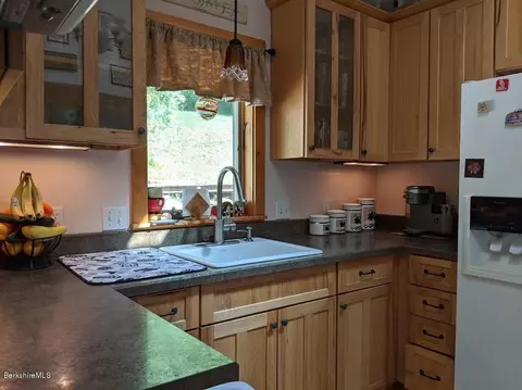 165 Silver St, Lee, MA 01238 photo 13