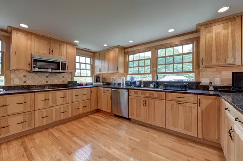 215 Lander Rd, Lee, MA 01238 photo 8