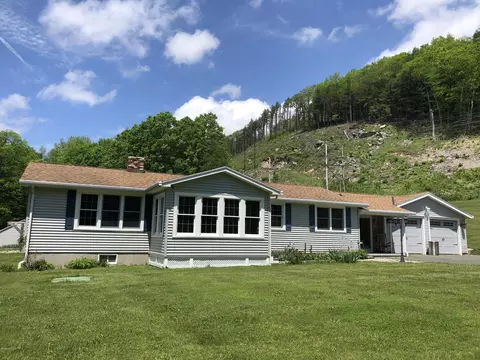 215 Lander Rd, Lee, MA 01238 photo 5