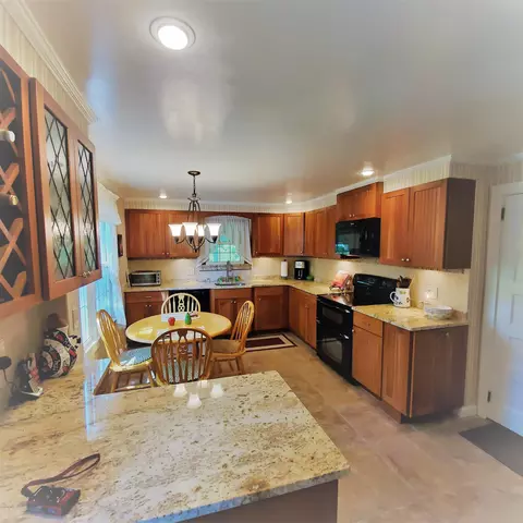 130 Marble St, Lee, MA 01238 photo 13