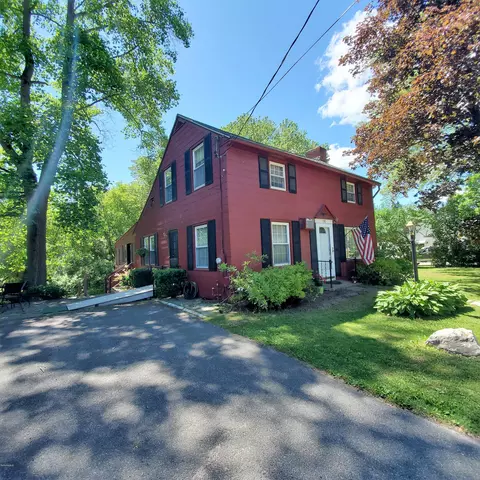 130 Marble St, Lee, MA 01238 photo 1