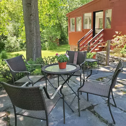 130 Marble St, Lee, MA 01238 photo 3