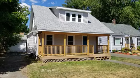 14 Bernard St, Springfield, MA 01109 photo 2