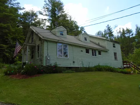 80 3rd St, Lee, MA 01238 photo 1