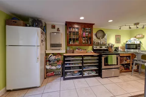 130 Prospect St, Lee, MA 01238 photo 27