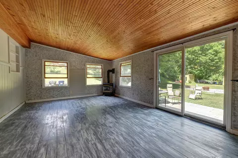 130 Prospect St, Lee, MA 01238 photo 12
