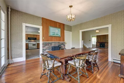 800 Pleasant St, Lee, MA 01238 photo 11