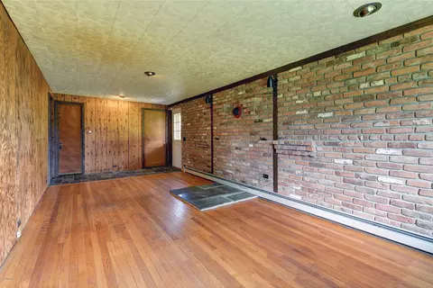 800 Pleasant St, Lee, MA 01238 photo 17