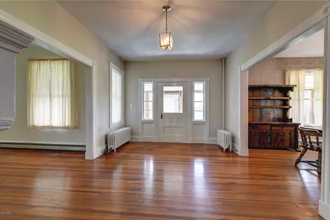 800 Pleasant St, Lee, MA 01238 photo 8