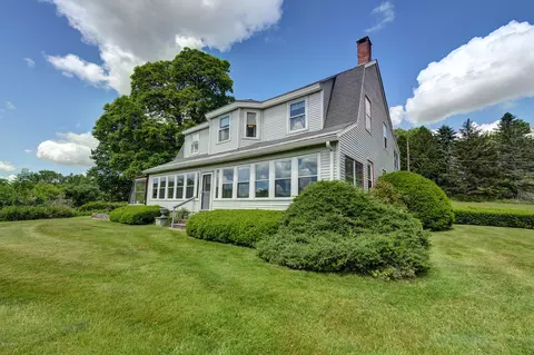 800 Pleasant St, Lee, MA 01238 photo 3