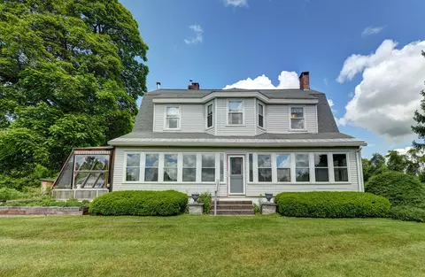 800 Pleasant St, Lee, MA 01238 photo 2