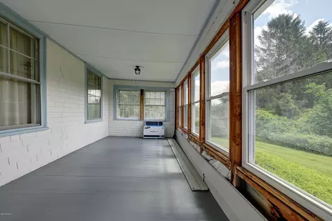 800 Pleasant St, Lee, MA 01238 photo 6
