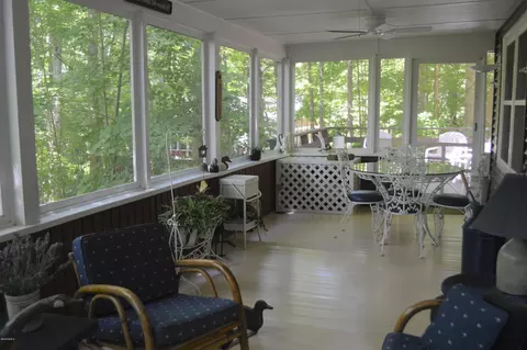 2 Massasoit Rd, Stockbridge, MA 01262 photo 10