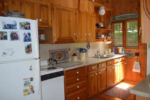 2 Massasoit Rd, Stockbridge, MA 01262 photo 11