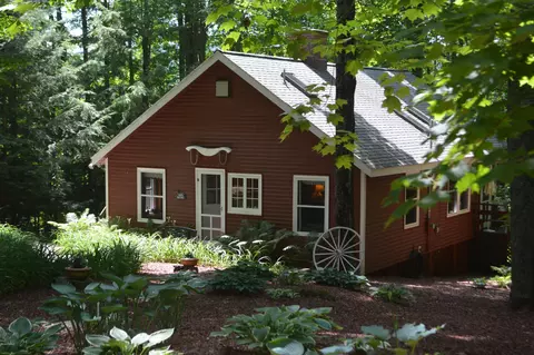 2 Massasoit Rd, Stockbridge, MA 01262 photo 2