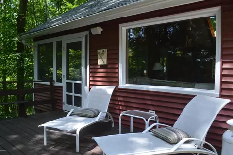 2 Massasoit Rd, Stockbridge, MA 01262 photo 14