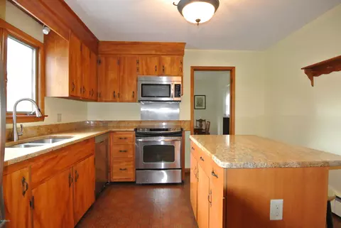 430 Devon Rd, Lee, MA 01238 photo 12