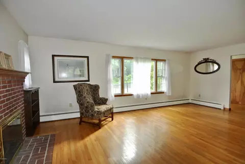430 Devon Rd, Lee, MA 01238 photo 8