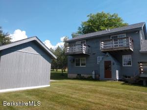 21 Dubis St, Adams, MA 01220 photo 5