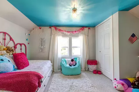 63 E Center St, Lee, MA 01238 photo 17