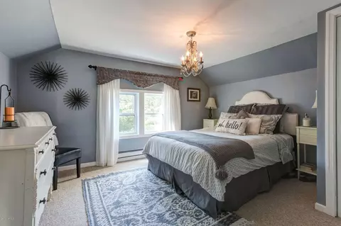 63 E Center St, Lee, MA 01238 photo 15