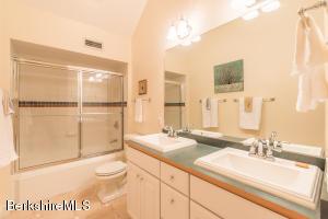 3 Gleneagles Dr, Lenox, MA 01240 photo 33