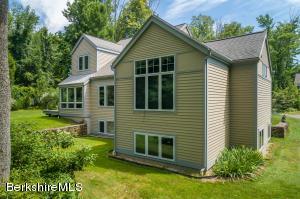 3 Gleneagles Dr, Lenox, MA 01240 photo 3