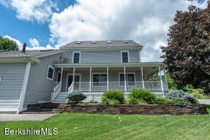 40 Upton St, Adams, MA 01220 photo 4