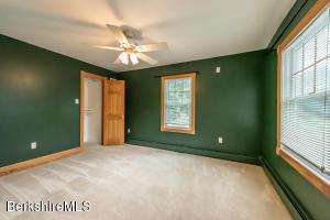 40 Upton St, Adams, MA 01220 photo 26