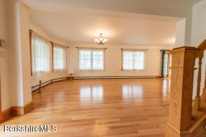 40 Upton St, Adams, MA 01220 photo 11