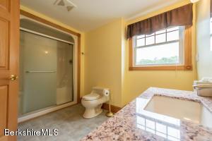 40 Upton St, Adams, MA 01220 photo 27