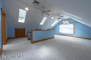 40 Upton St, Adams, MA 01220 photo 28