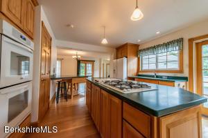40 Upton St, Adams, MA 01220 photo 18